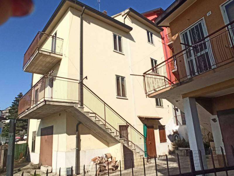 casa indipendente in vendita a Cerro Veronese