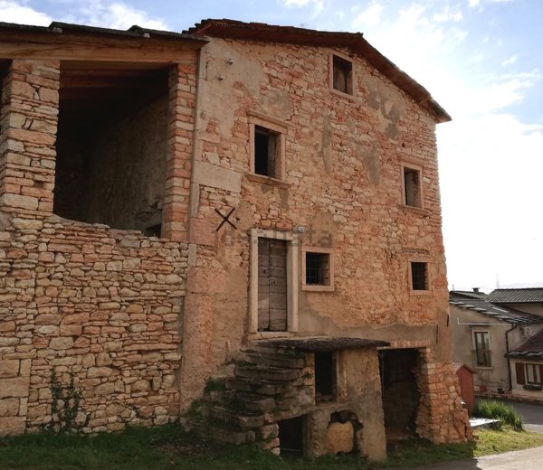 appartamento in vendita a Cerro Veronese