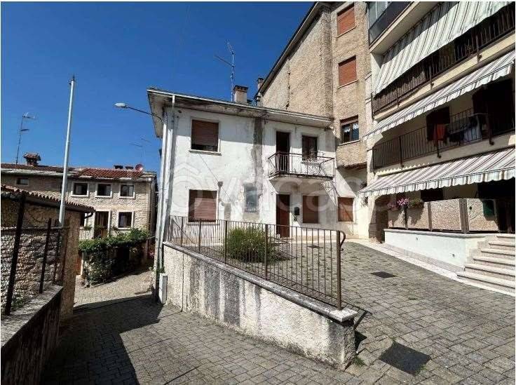 casa indipendente in vendita a Cerro Veronese