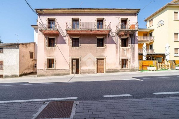 casa indipendente in vendita a Cerro Veronese