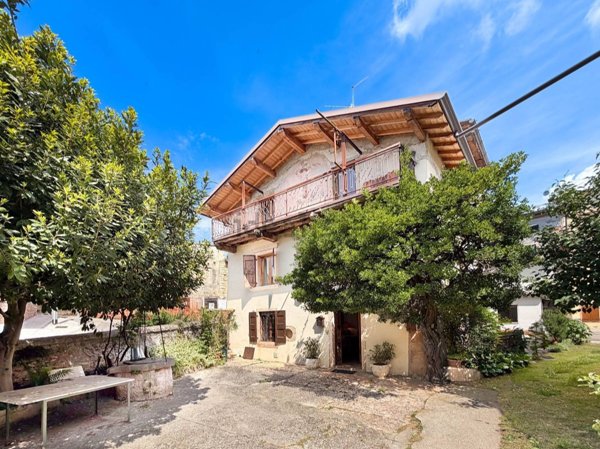 casa indipendente in vendita a Cerro Veronese