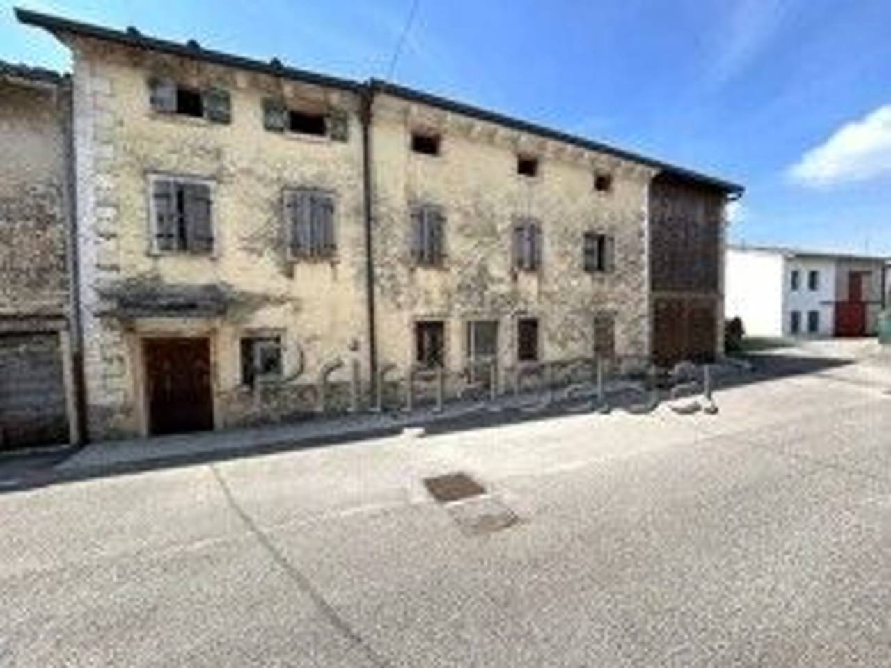 casale in vendita a Cerro Veronese