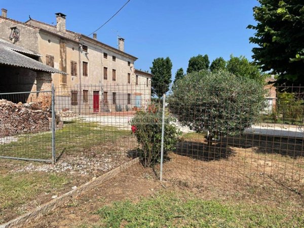 casa indipendente in vendita a Cologna Veneta in zona San Sebastiano