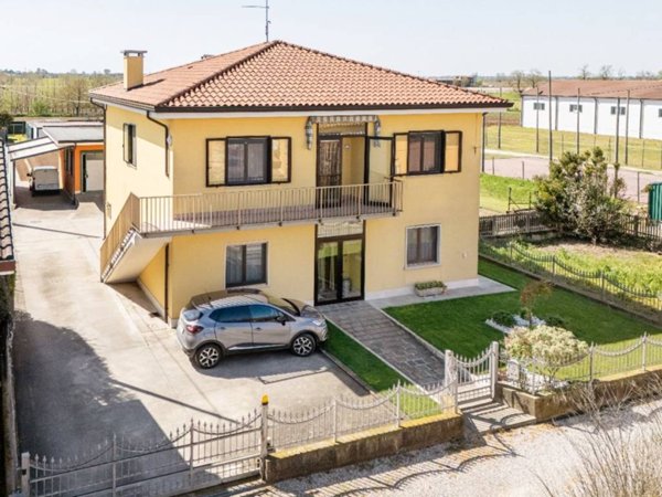casa indipendente in vendita a Cologna Veneta