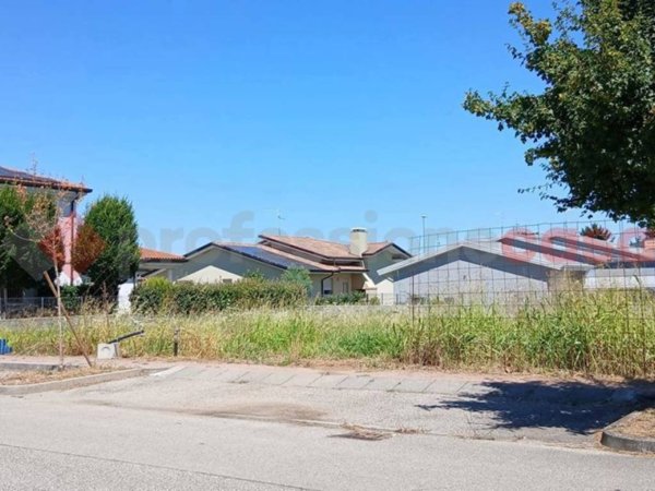 terreno edificabile in vendita a Cologna Veneta