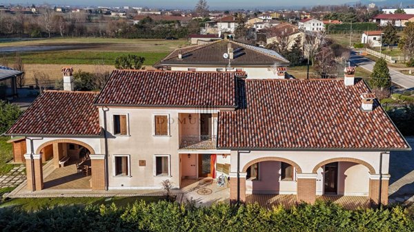 casa indipendente in vendita a Cologna Veneta