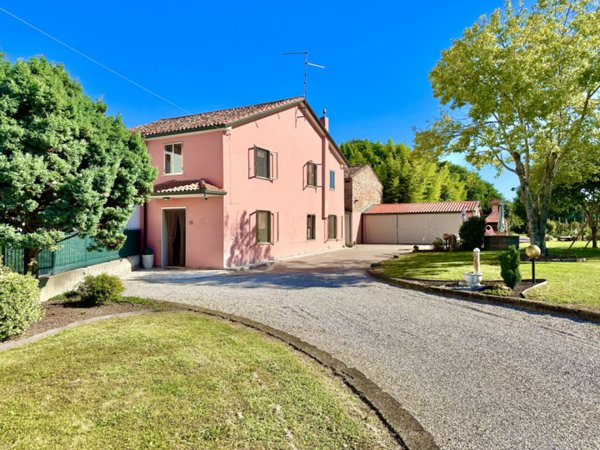 casa indipendente in vendita a Cologna Veneta