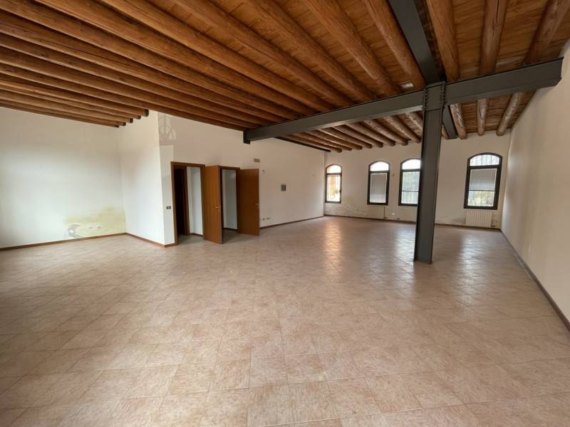 ufficio in vendita a Cologna Veneta