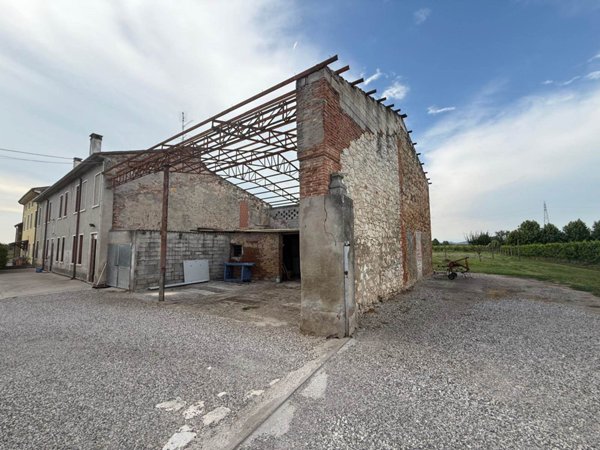 casa indipendente in vendita a Cologna Veneta in zona Baldaria