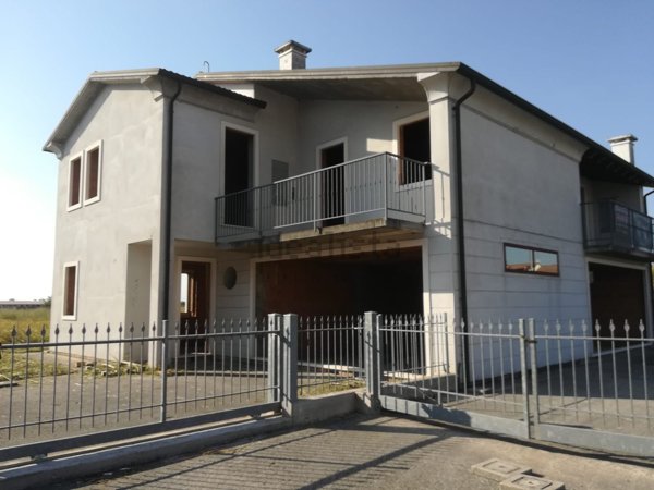 casa indipendente in vendita a Cologna Veneta