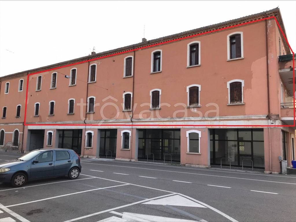 locale commerciale in vendita a Cologna Veneta