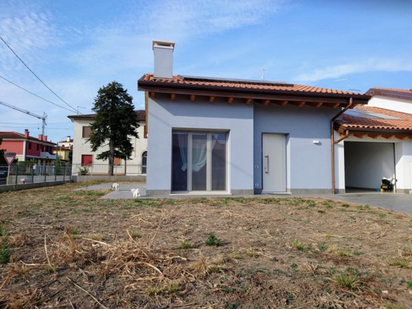 casa indipendente in vendita a Cologna Veneta in zona Sabbion