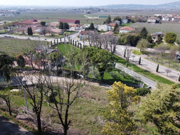 casa indipendente in vendita a Colognola ai Colli