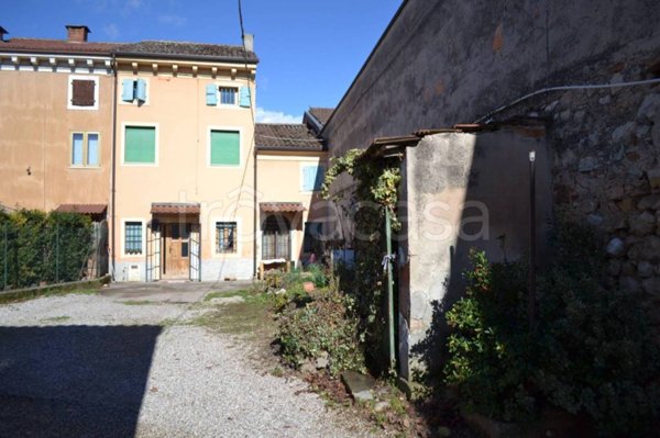 casa indipendente in vendita a Colognola ai Colli
