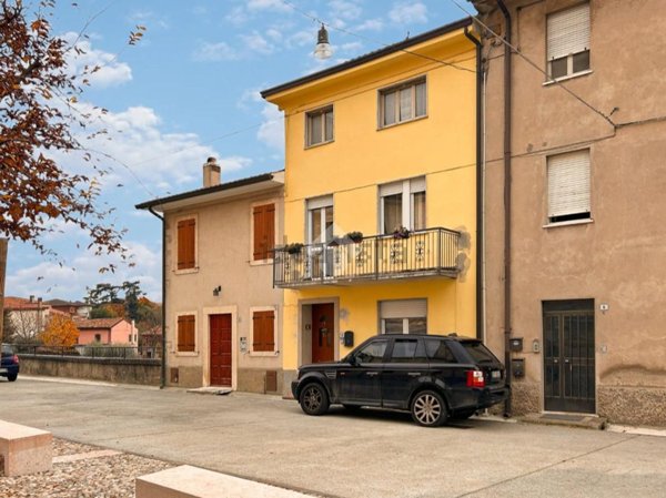 casa semindipendente in vendita a Colognola ai Colli