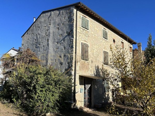 casa indipendente in vendita a Colognola ai Colli in zona San Vittore