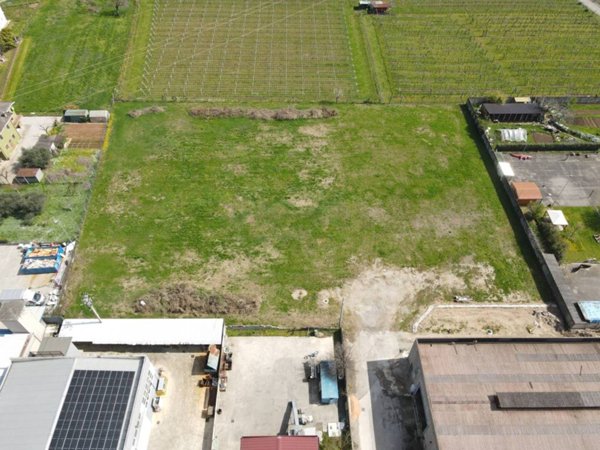 terreno edificabile in vendita a Colognola ai Colli in zona Stra