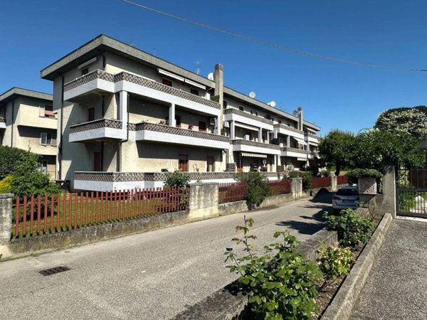appartamento in vendita a Colognola ai Colli in zona Stra