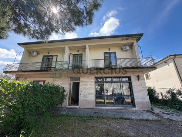 casa indipendente in vendita a Colognola ai Colli