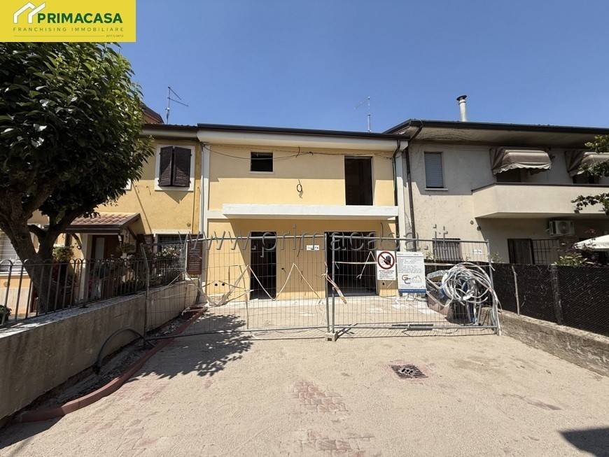 casa indipendente in vendita a Colognola ai Colli in zona San Zeno
