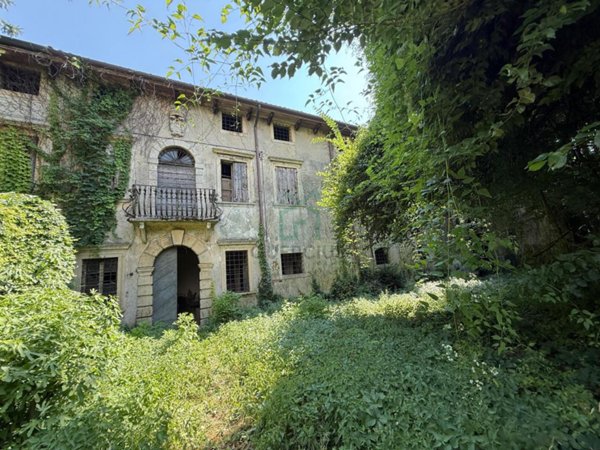 casa indipendente in vendita a Colognola ai Colli in zona Pieve