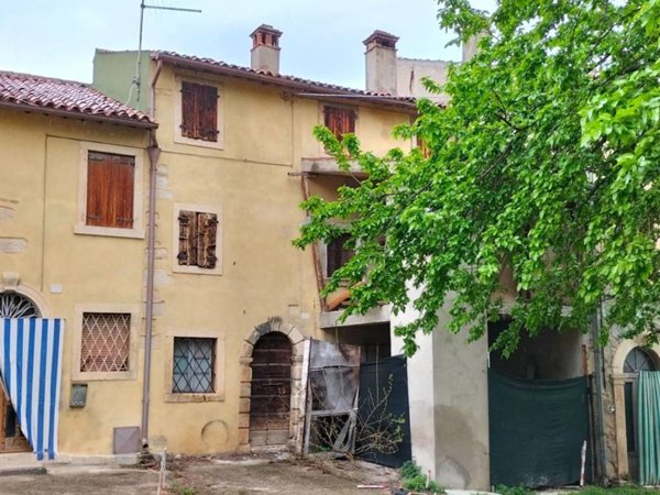casa indipendente in vendita a Colognola ai Colli