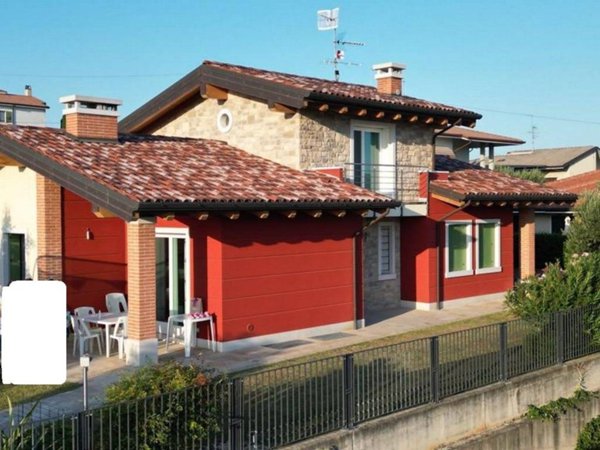 casa indipendente in vendita a Colognola ai Colli in zona Stra