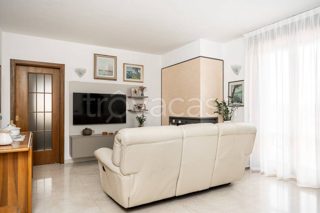 casa indipendente in vendita a Colognola ai Colli in zona San Zeno