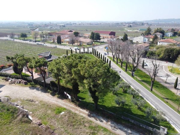 terreno edificabile in vendita a Colognola ai Colli