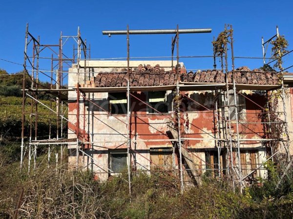 casa indipendente in vendita a Colognola ai Colli