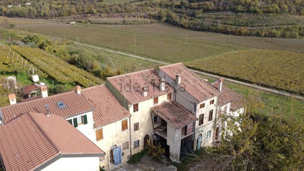 casa indipendente in vendita a Colognola ai Colli