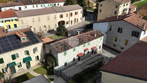 casa indipendente in vendita a Colognola ai Colli