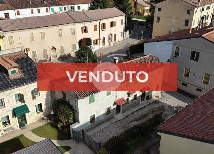 casa indipendente in vendita a Colognola ai Colli