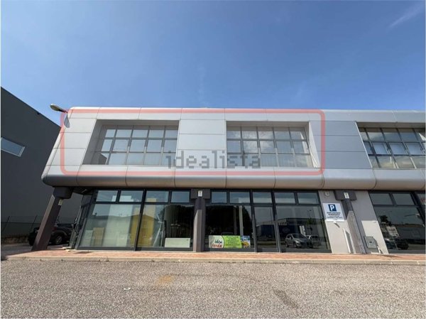 ufficio in vendita a Colognola ai Colli