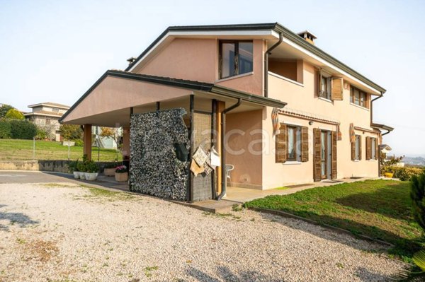 casa indipendente in vendita a Colognola ai Colli