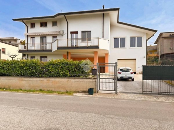 casa indipendente in vendita a Colognola ai Colli in zona Pieve