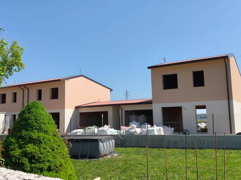 casa indipendente in vendita a Colognola ai Colli in zona Pieve