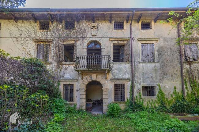 casa indipendente in vendita a Colognola ai Colli in zona Stra