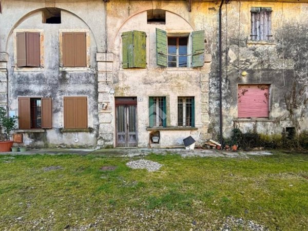 casa indipendente in vendita a Colognola ai Colli in zona San Vittore