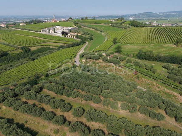 terreno agricolo in vendita a Colognola ai Colli in zona Stra