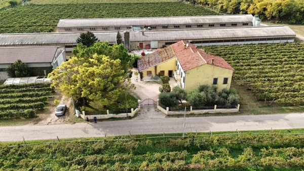 casa indipendente in vendita a Colognola ai Colli