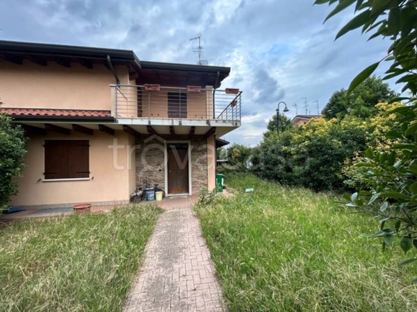 casa indipendente in vendita a Concamarise
