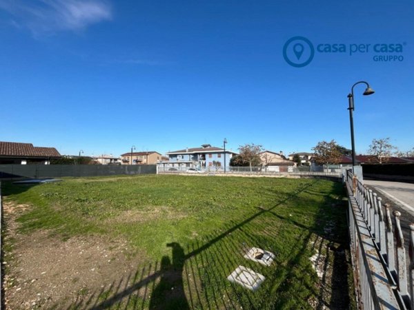 appartamento in vendita a Concamarise