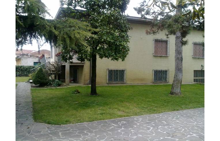 casa indipendente in vendita a Concamarise