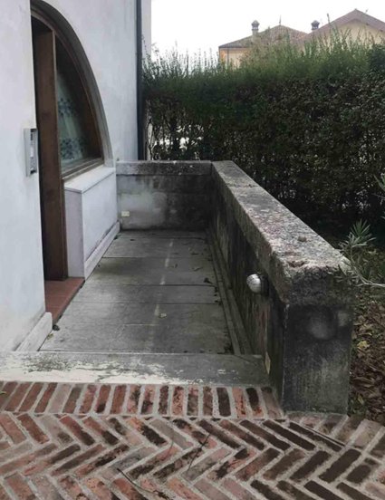 terreno edificabile in vendita a Concamarise in zona Capitello