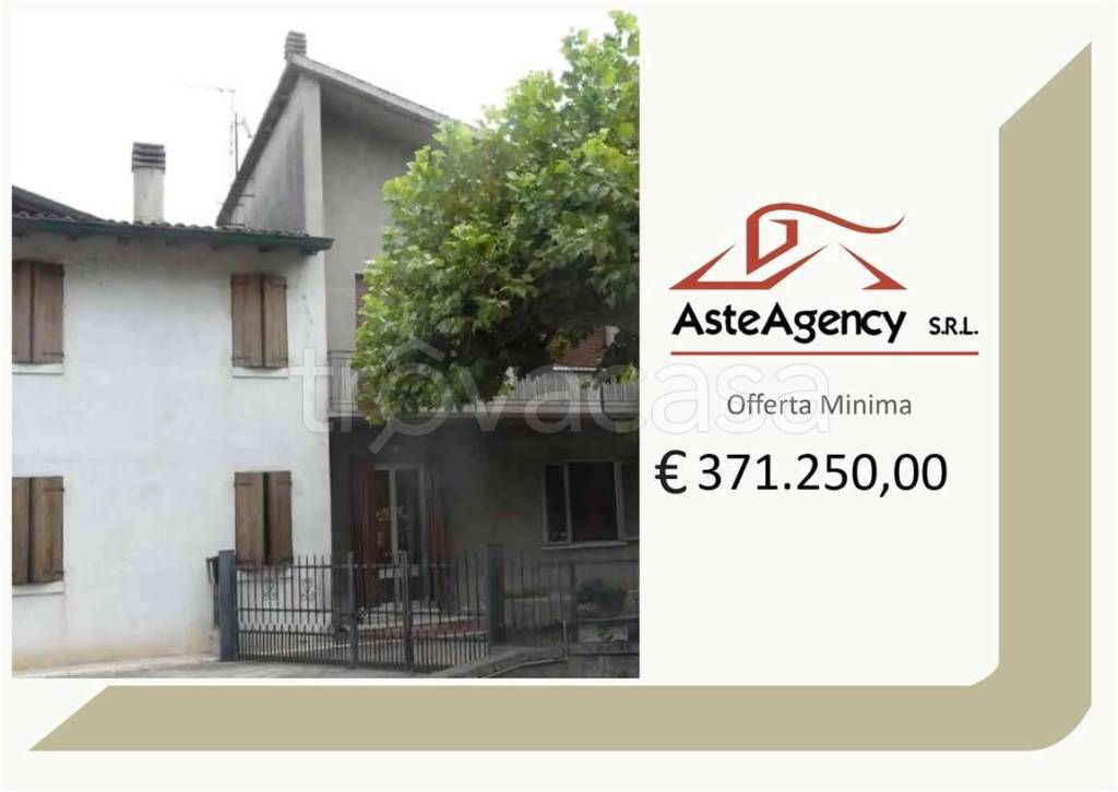 appartamento in vendita a Concamarise in zona Capitello