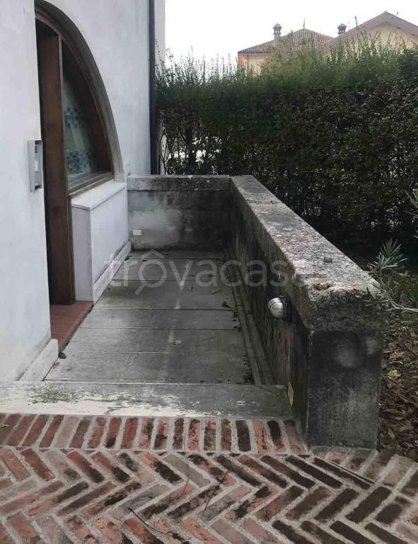 appartamento in vendita a Concamarise