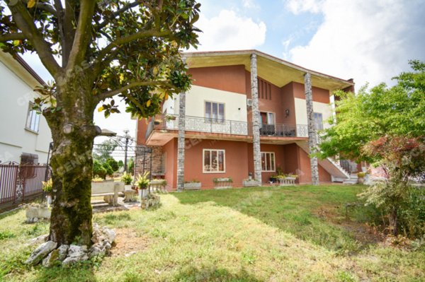 casa indipendente in vendita a Concamarise