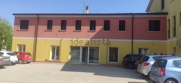 ufficio in vendita a Concamarise