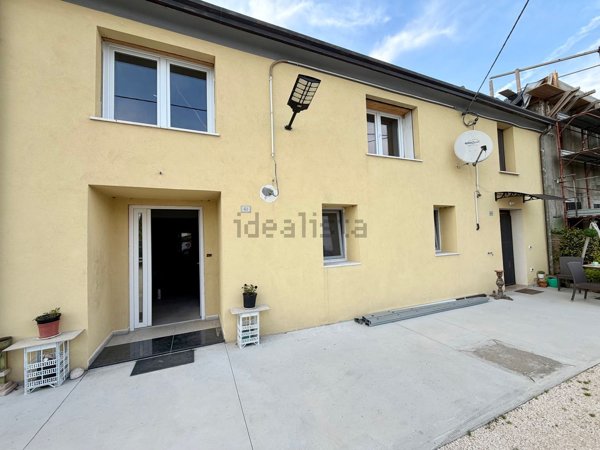 casa indipendente in vendita a Concamarise
